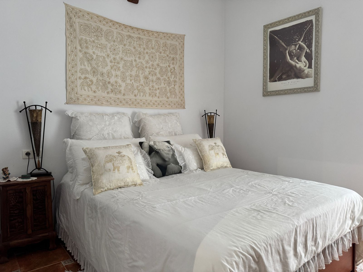 4 Bed Townhouse for sale in Alora Costa Del Sol, Málaga, Spain