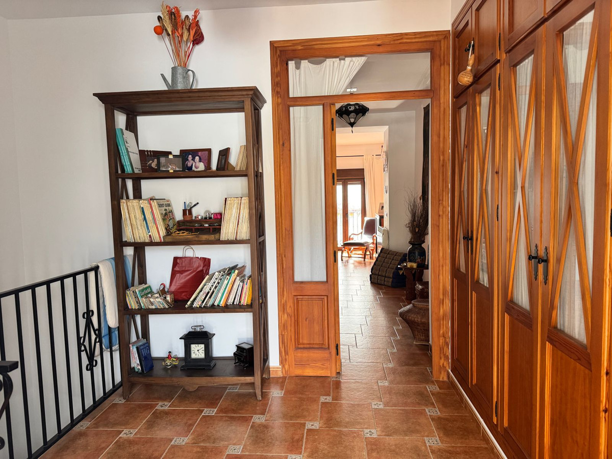 4 Bed Townhouse for sale in Alora Costa Del Sol, Málaga, Spain