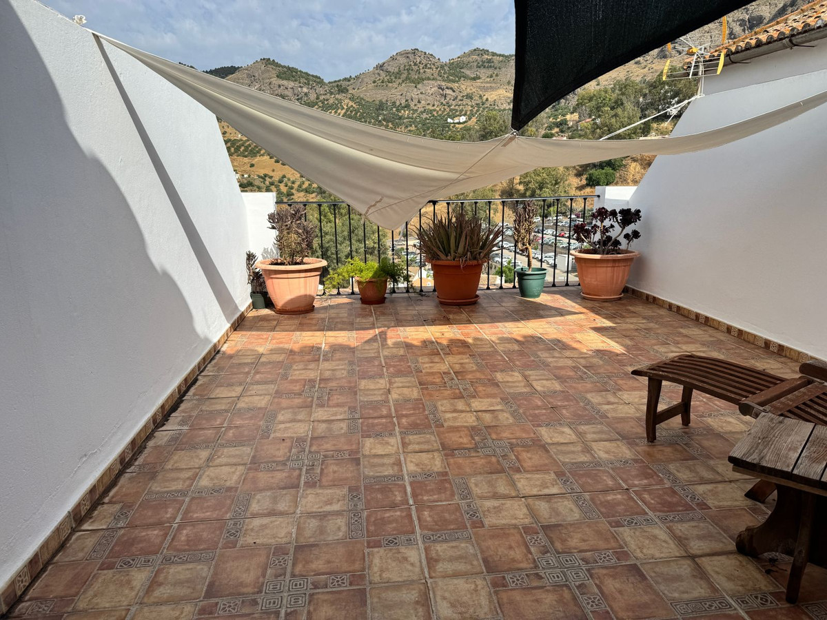 4 Bed Townhouse for sale in Alora Costa Del Sol, Málaga, Spain