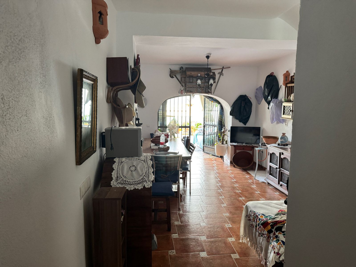 4 Bed Townhouse for sale in Alora Costa Del Sol, Málaga, Spain