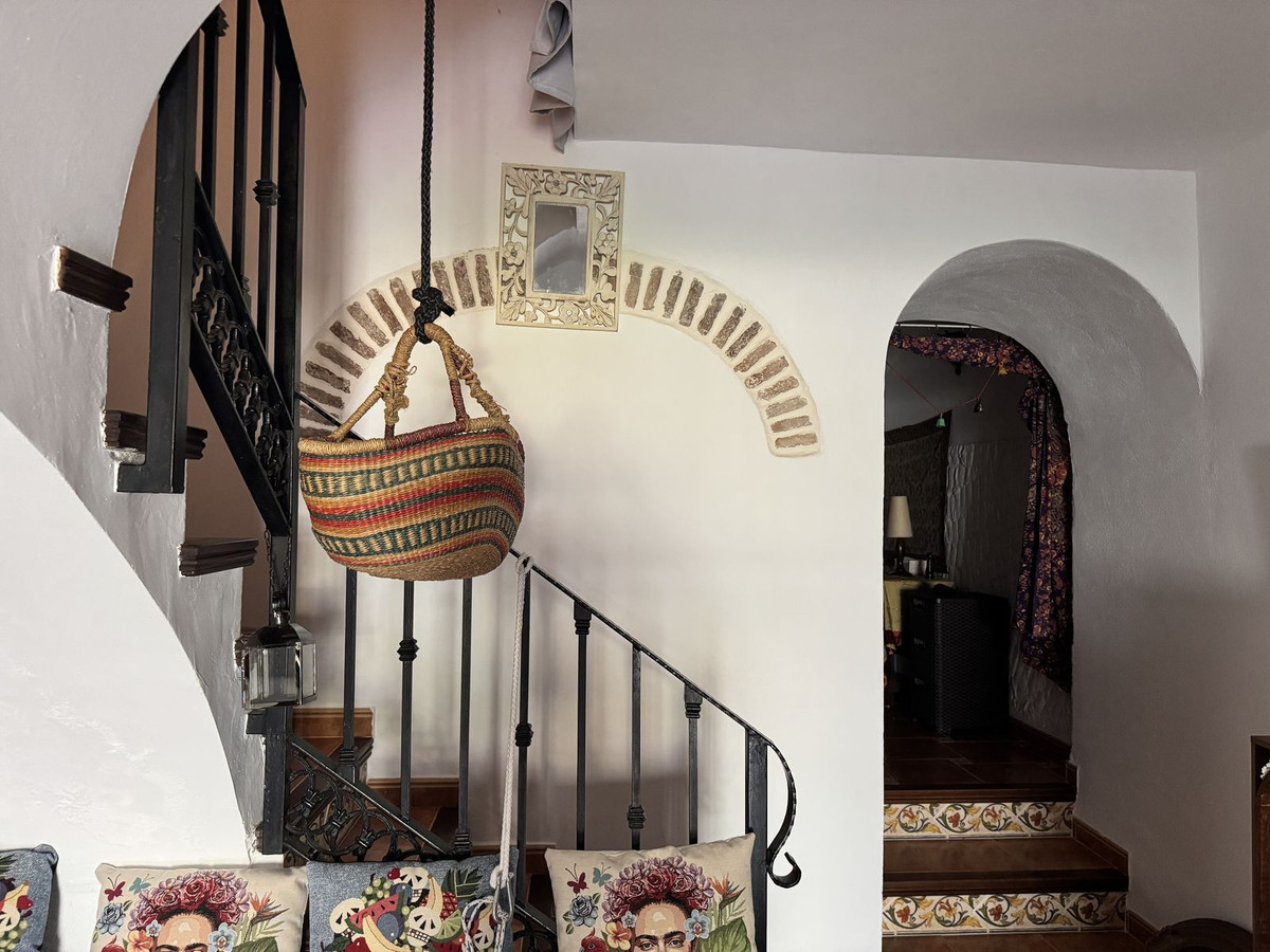 4 Bed Townhouse for sale in Alora Costa Del Sol, Málaga, Spain