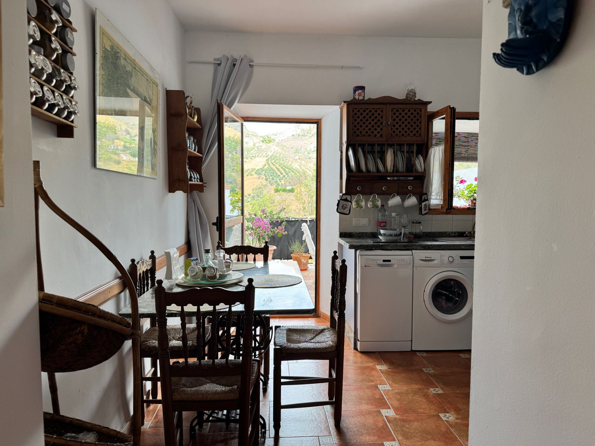 4 Bed Townhouse for sale in Alora Costa Del Sol, Málaga, Spain