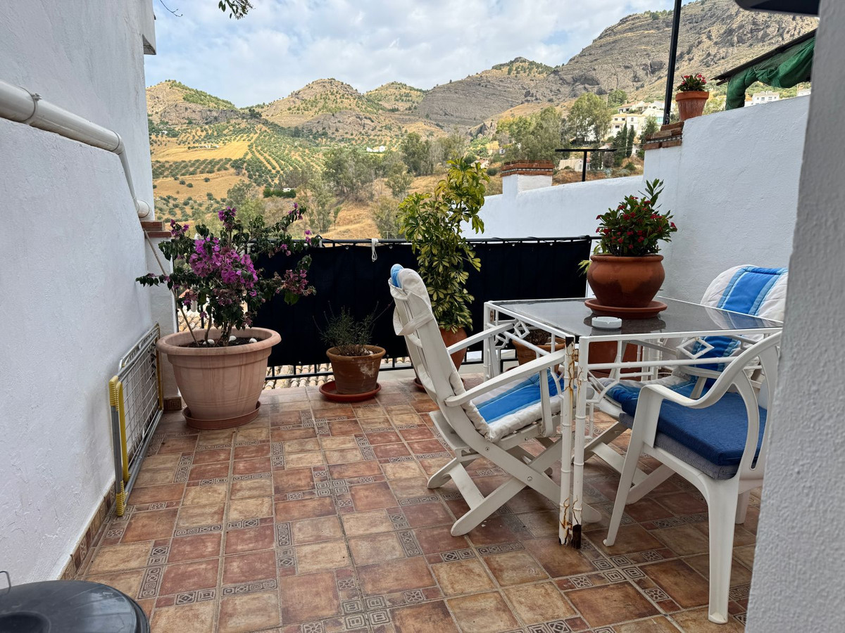 4 Bed Townhouse for sale in Alora Costa Del Sol, Málaga, Spain