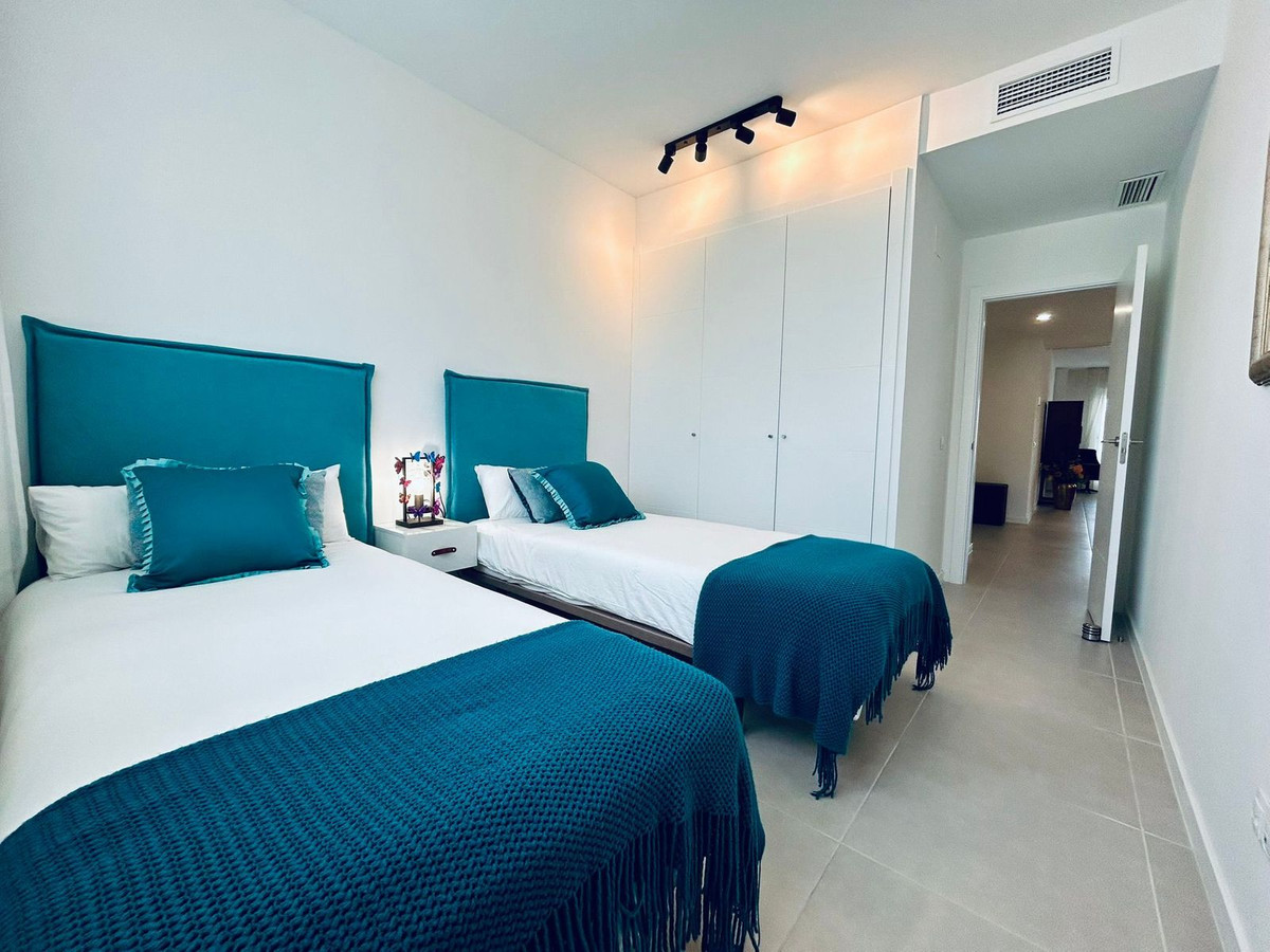 Se vende Apartamento Planta Baja de 2 dormitorios en Costa Del Sol, Málaga, España