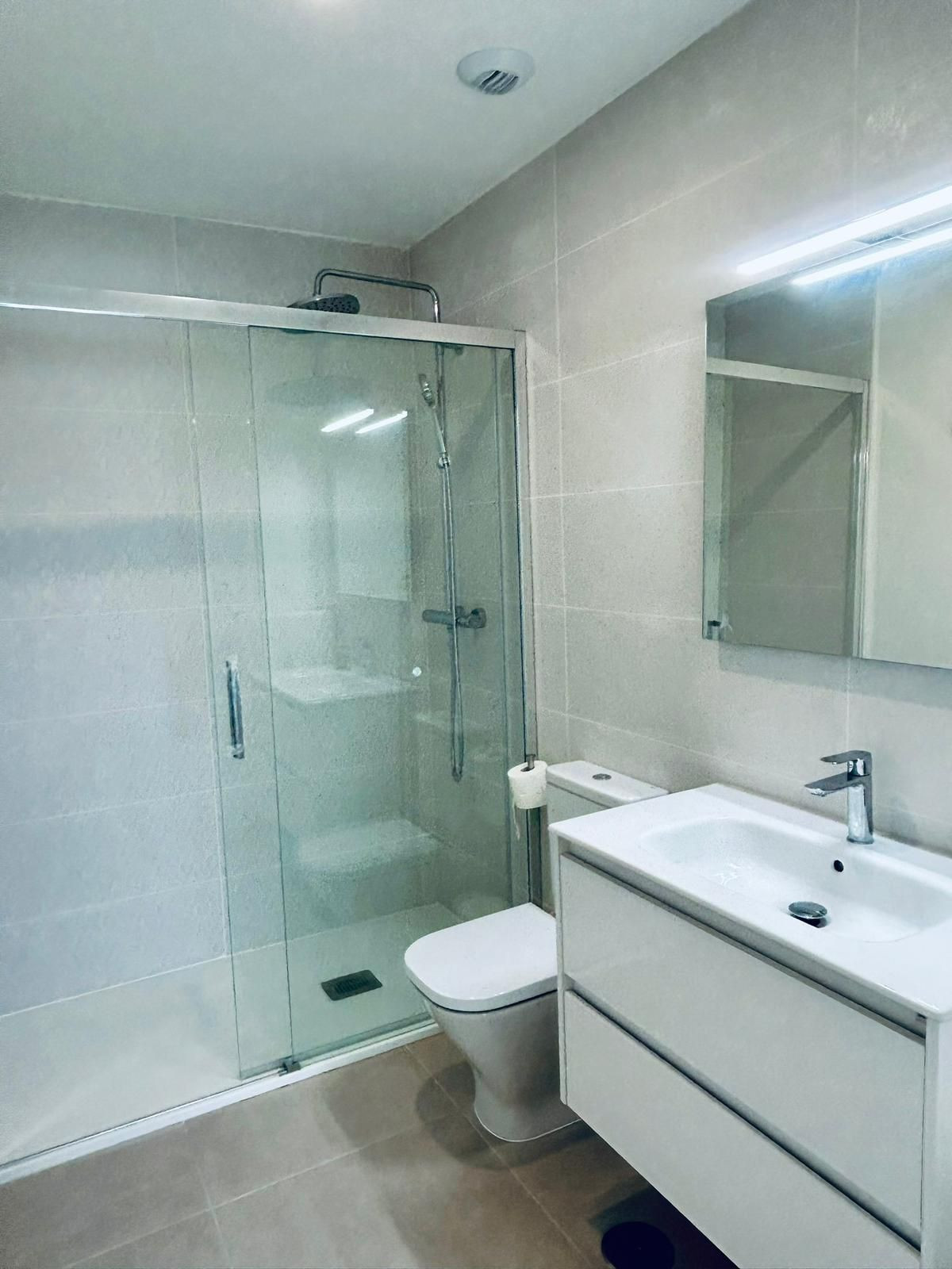 Se vende Apartamento Planta Baja de 2 dormitorios en Costa Del Sol, Málaga, España