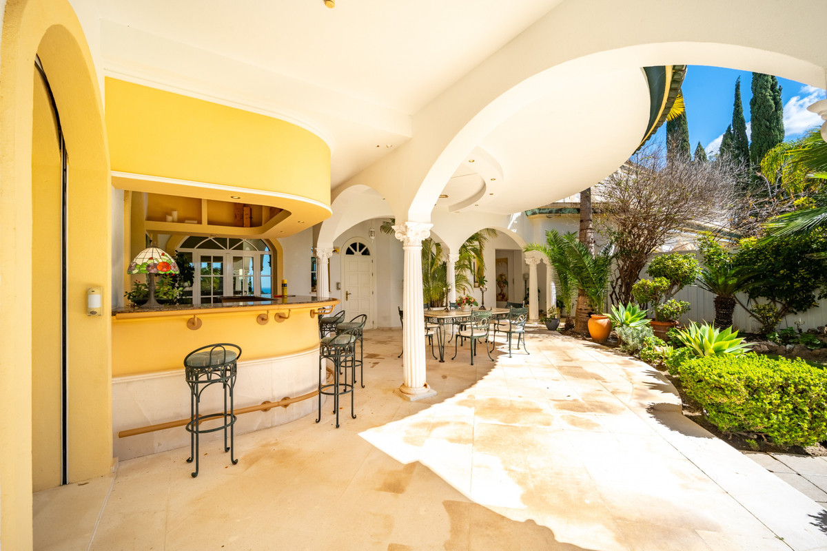 Se vende Villa - Chalet de 14 dormitorios en Costa Del Sol, Málaga, España