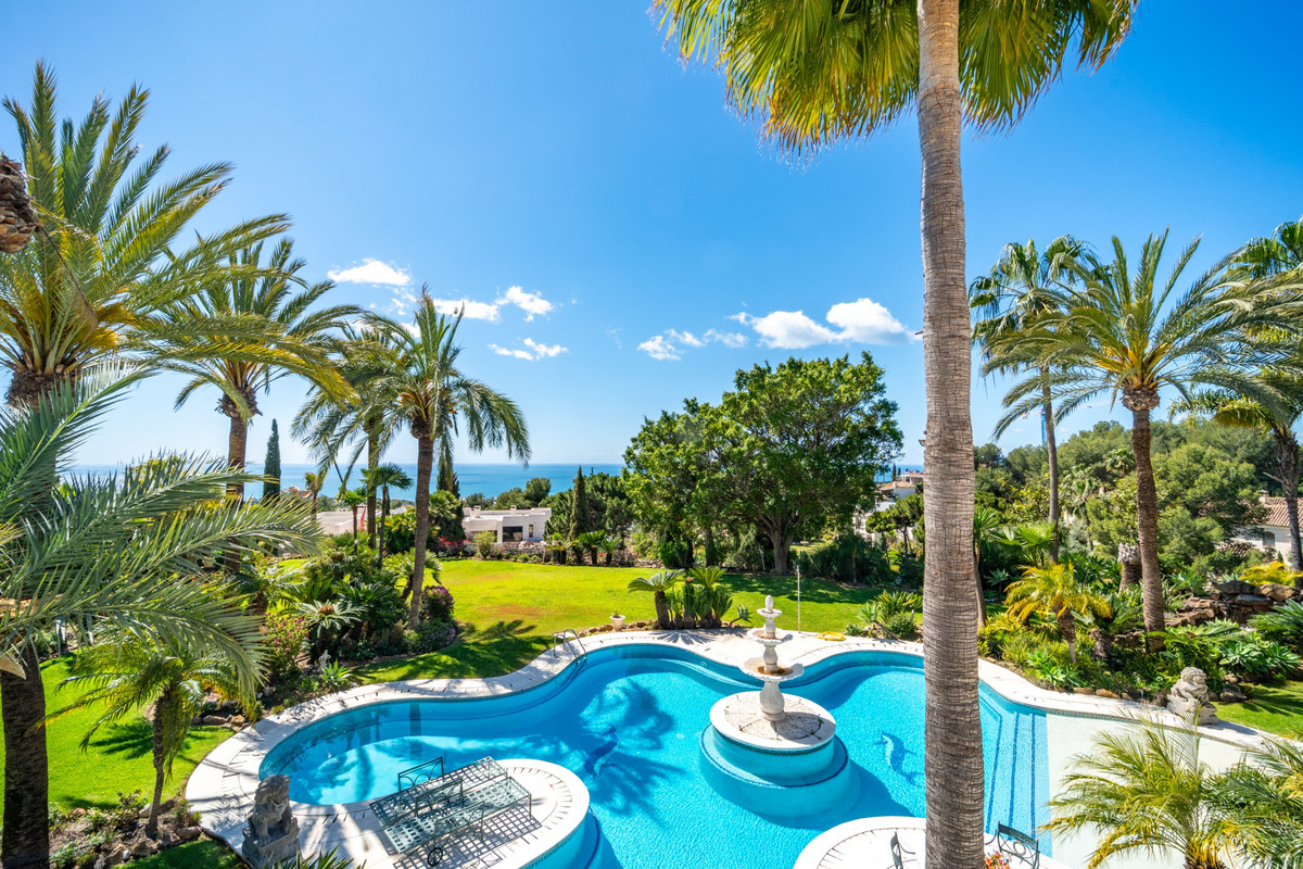 Se vende Villa - Chalet de 14 dormitorios en Costa Del Sol, Málaga, España