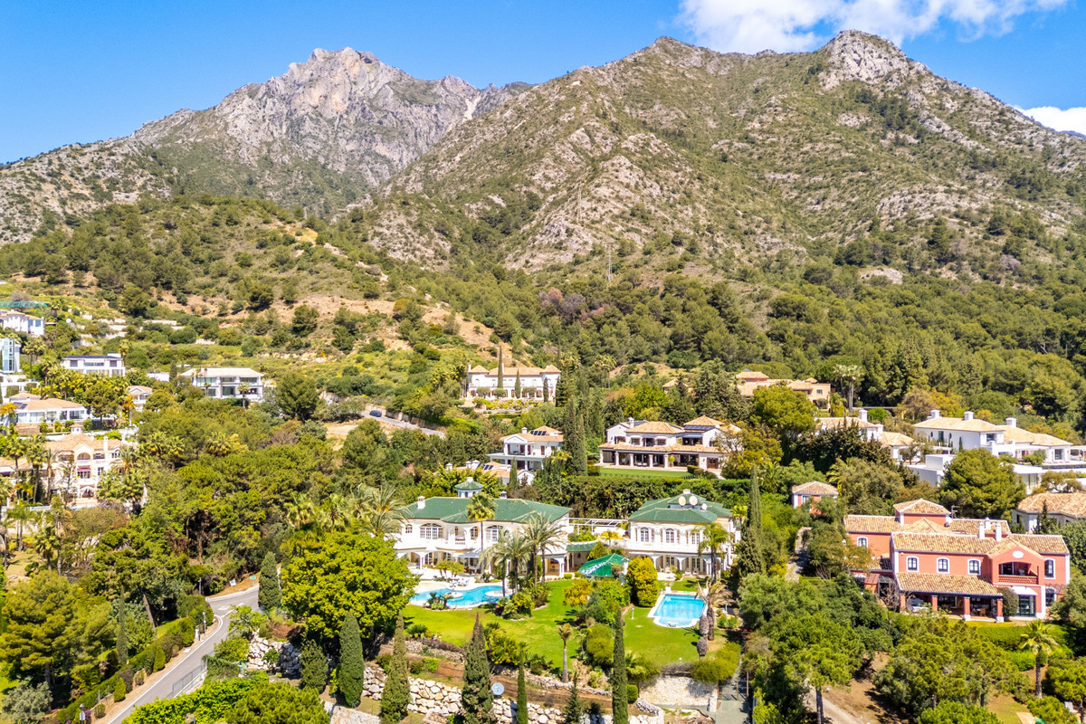 Se vende Villa - Chalet de 14 dormitorios en Costa Del Sol, Málaga, España