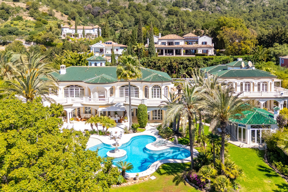 Se vende Villa - Chalet de 14 dormitorios en Costa Del Sol, Málaga, España