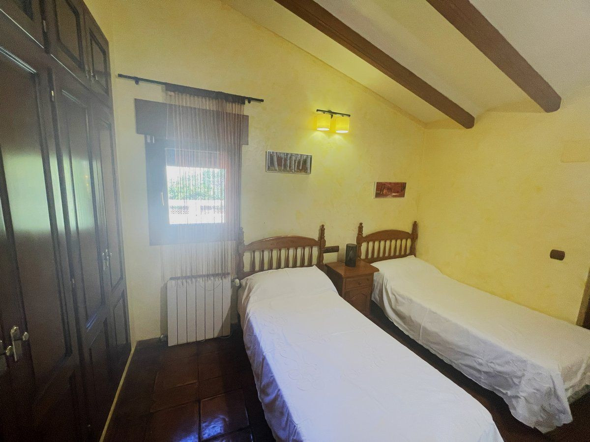 4 Bed Townhouse for sale in Calpe Costa Blanca, Alicante, Spain