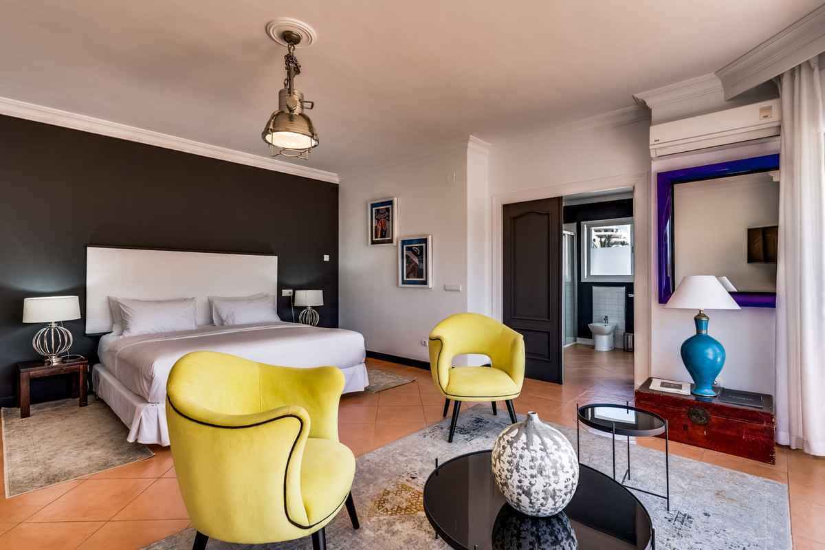 3 Bed Apartment for sale in Nueva Andalucía Costa Del Sol, Málaga, Spain