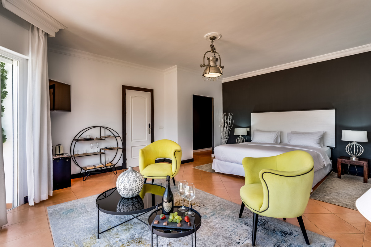 3 Bed Apartment for sale in Nueva Andalucía Costa Del Sol, Málaga, Spain