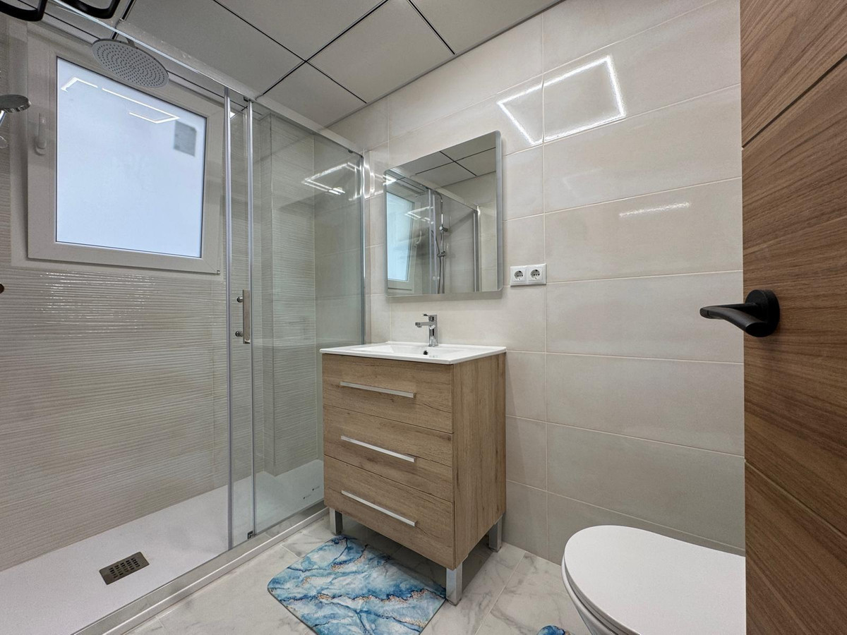 Se vende Apartamento Planta Media de 3 dormitorios en Costa Blanca, Alicante, España