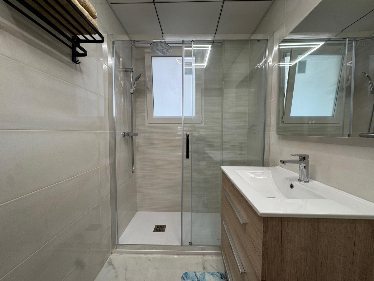 Se vende Apartamento Planta Media de 3 dormitorios en Costa Blanca, Alicante, España