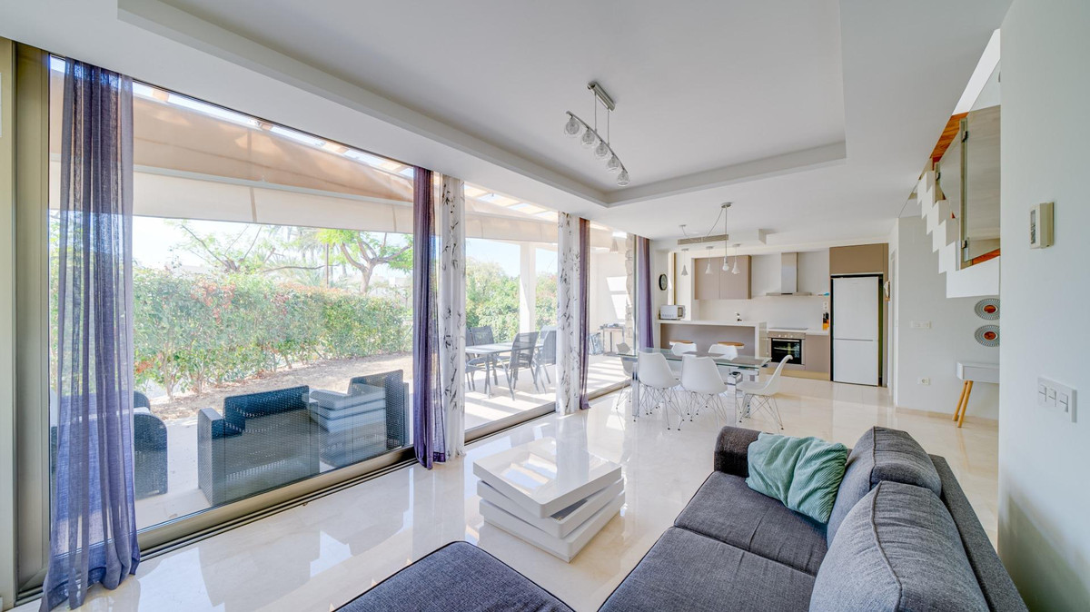 3 Bed Townhouse for sale in Villajoyosa Costa Blanca, Alicante, Spain