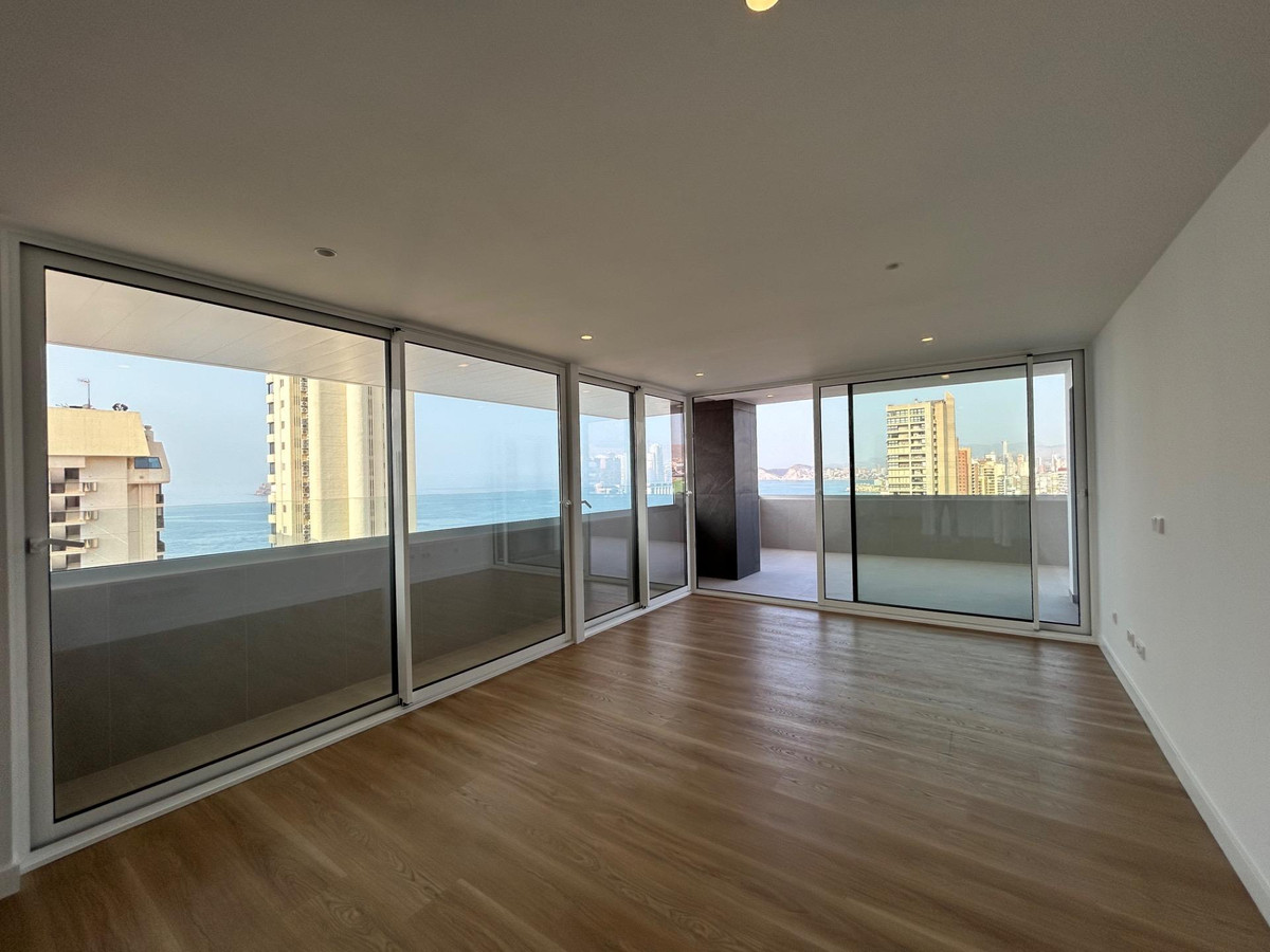 3 Bed Apartment for sale in Benidorm Costa Blanca, Alicante, Spain