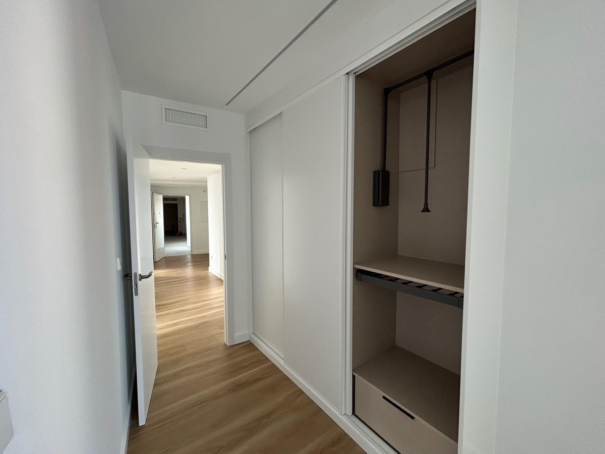 3 Bed Apartment for sale in Benidorm Costa Blanca, Alicante, Spain