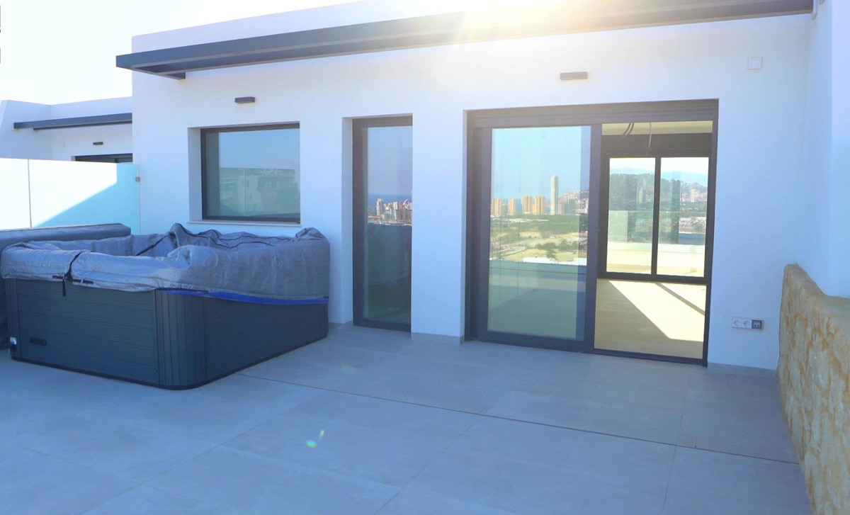 Se vende Apartamento Planta Media de 4 dormitorios en Costa Blanca, Alicante, España