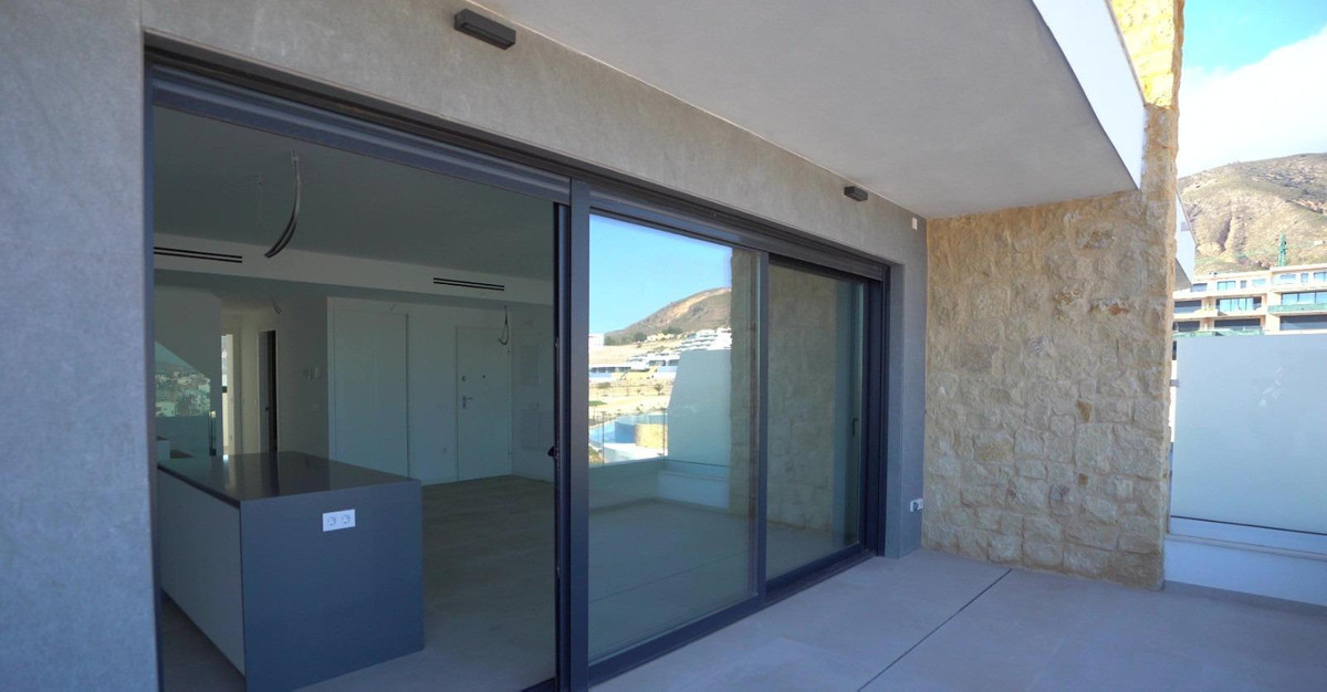 Se vende Apartamento Planta Media de 4 dormitorios en Costa Blanca, Alicante, España