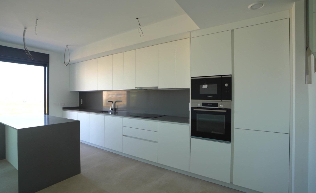 Se vende Apartamento Planta Media de 4 dormitorios en Costa Blanca, Alicante, España