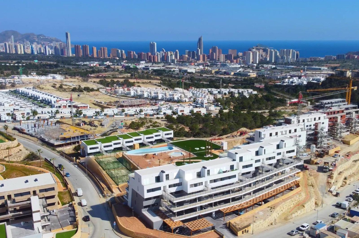 Se vende Apartamento Planta Media de 4 dormitorios en Costa Blanca, Alicante, España