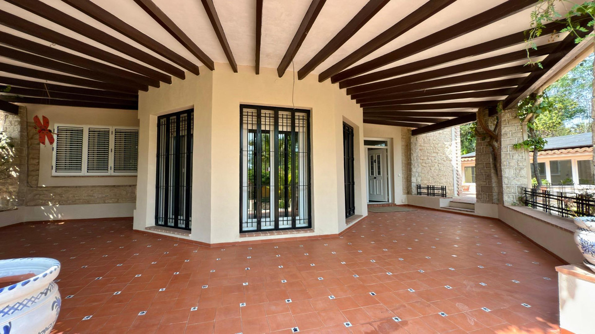 6 Bed Townhouse for sale in Alicante Costa Blanca, Alicante, Spain
