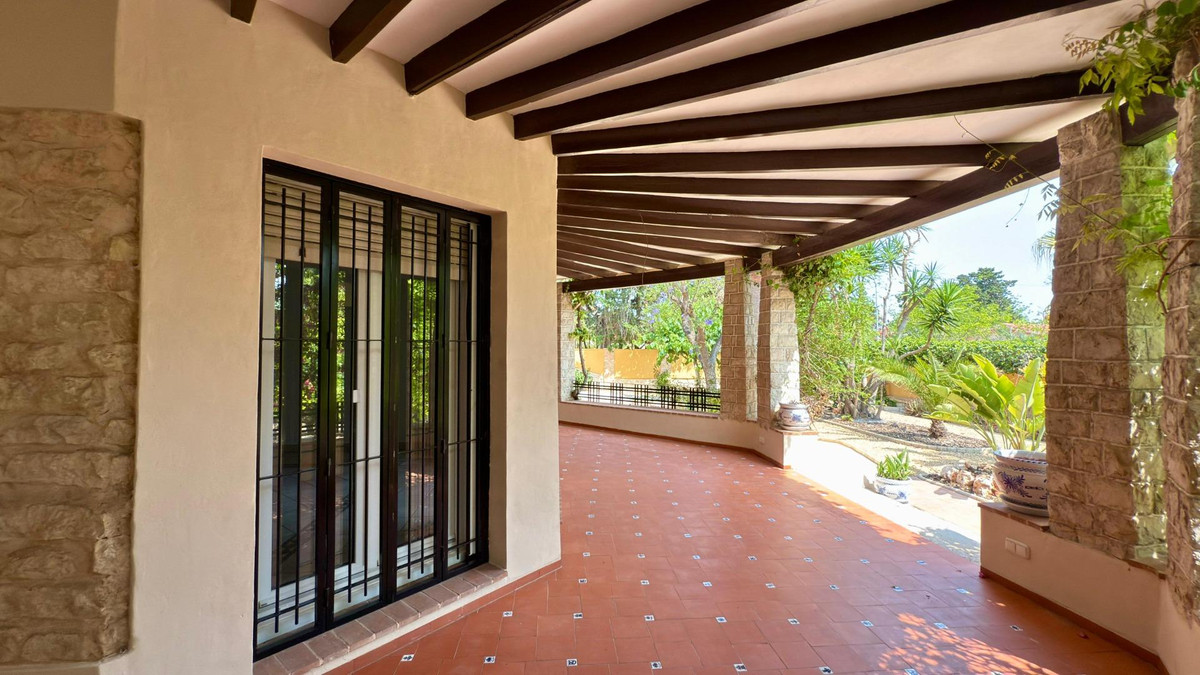 6 Bed Townhouse for sale in Alicante Costa Blanca, Alicante, Spain