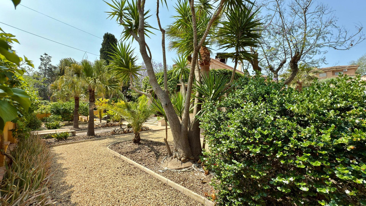 6 Bed Townhouse for sale in Alicante Costa Blanca, Alicante, Spain