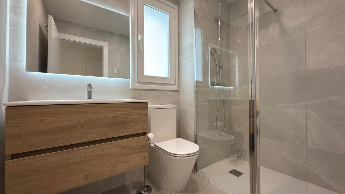 Se vende Adosada de 5 dormitorios en Costa Blanca, Alicante, España