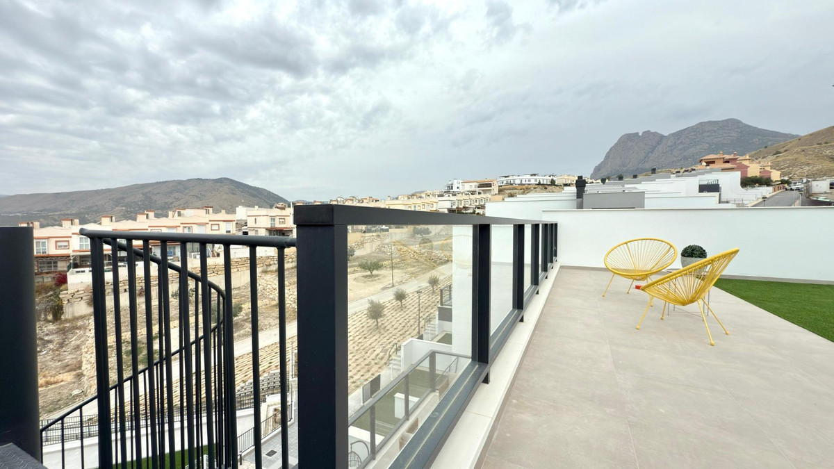 Se vende Adosada de 5 dormitorios en Costa Blanca, Alicante, España
