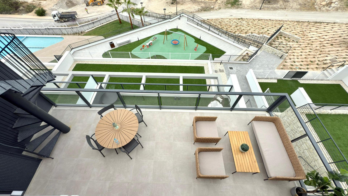 Se vende Adosada de 5 dormitorios en Costa Blanca, Alicante, España