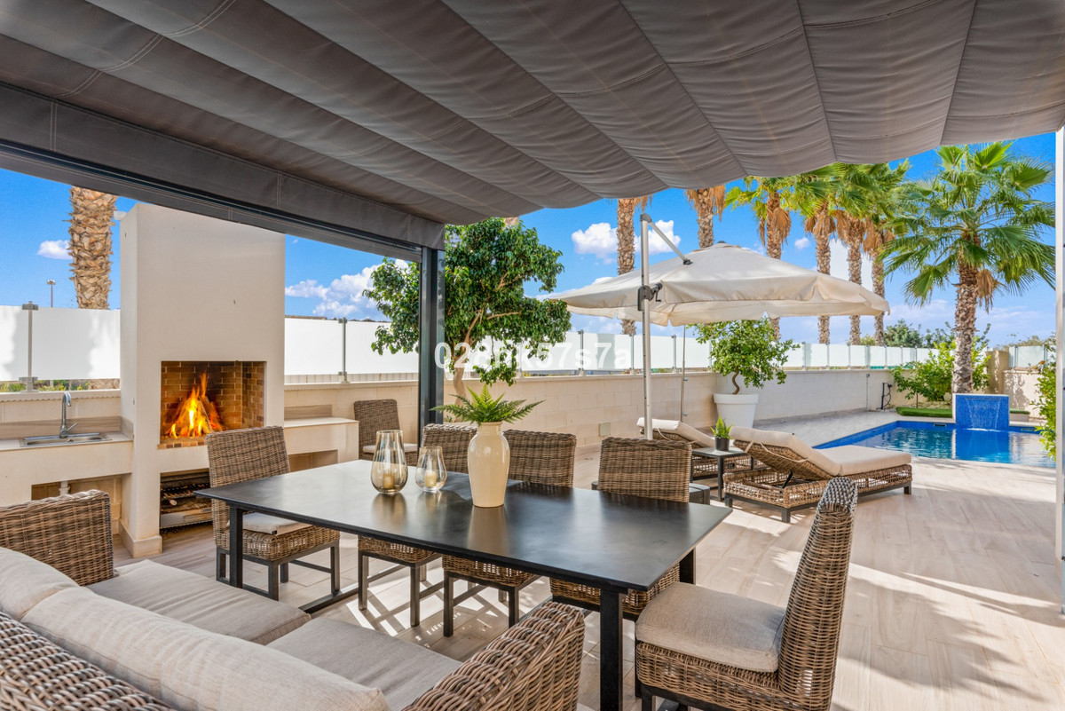 5 Bed Townhouse for sale in Lomas De Cabo Roig Costa Blanca, Alicante, Spain