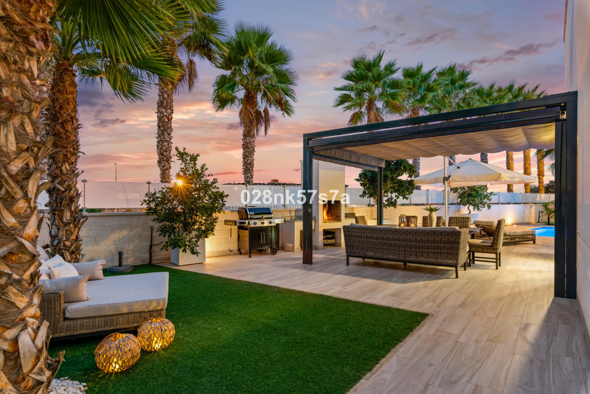 5 Bed Townhouse for sale in Lomas De Cabo Roig Costa Blanca, Alicante, Spain