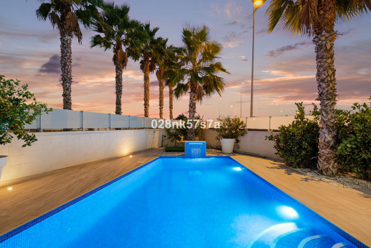 5 Bed Townhouse for sale in Lomas De Cabo Roig Costa Blanca, Alicante, Spain