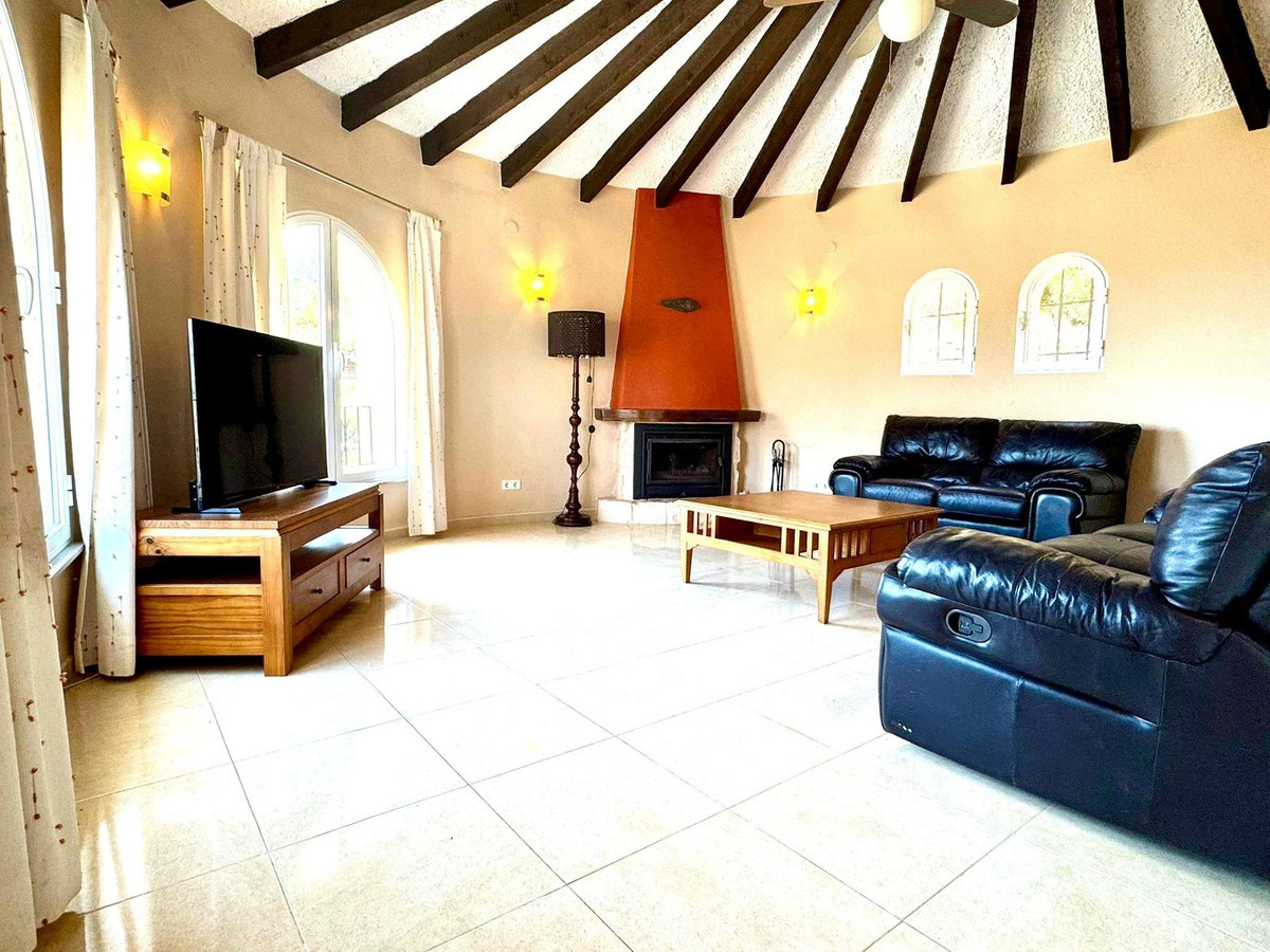 Se vende Villa - Chalet de 3 dormitorios en Costa Blanca, Alicante, España
