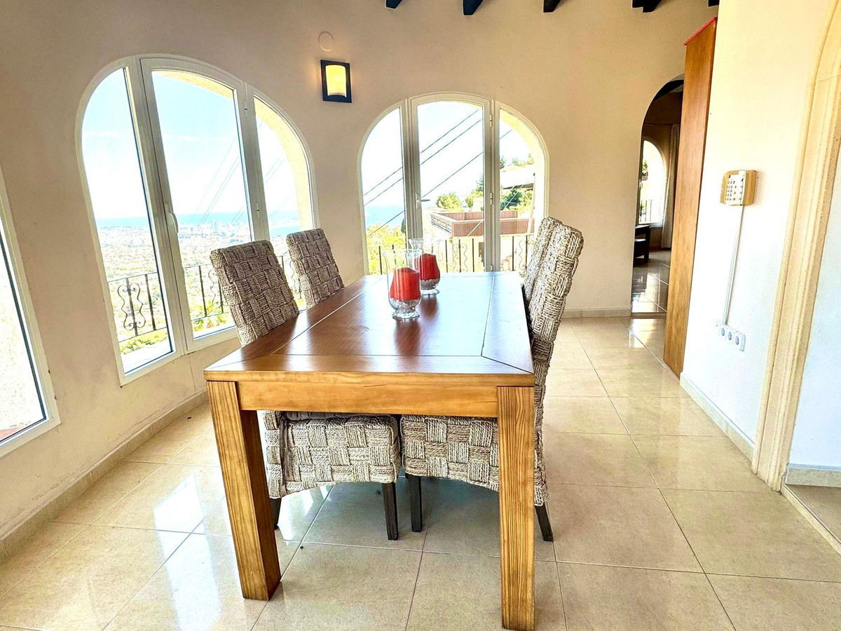 Se vende Villa - Chalet de 3 dormitorios en Costa Blanca, Alicante, España