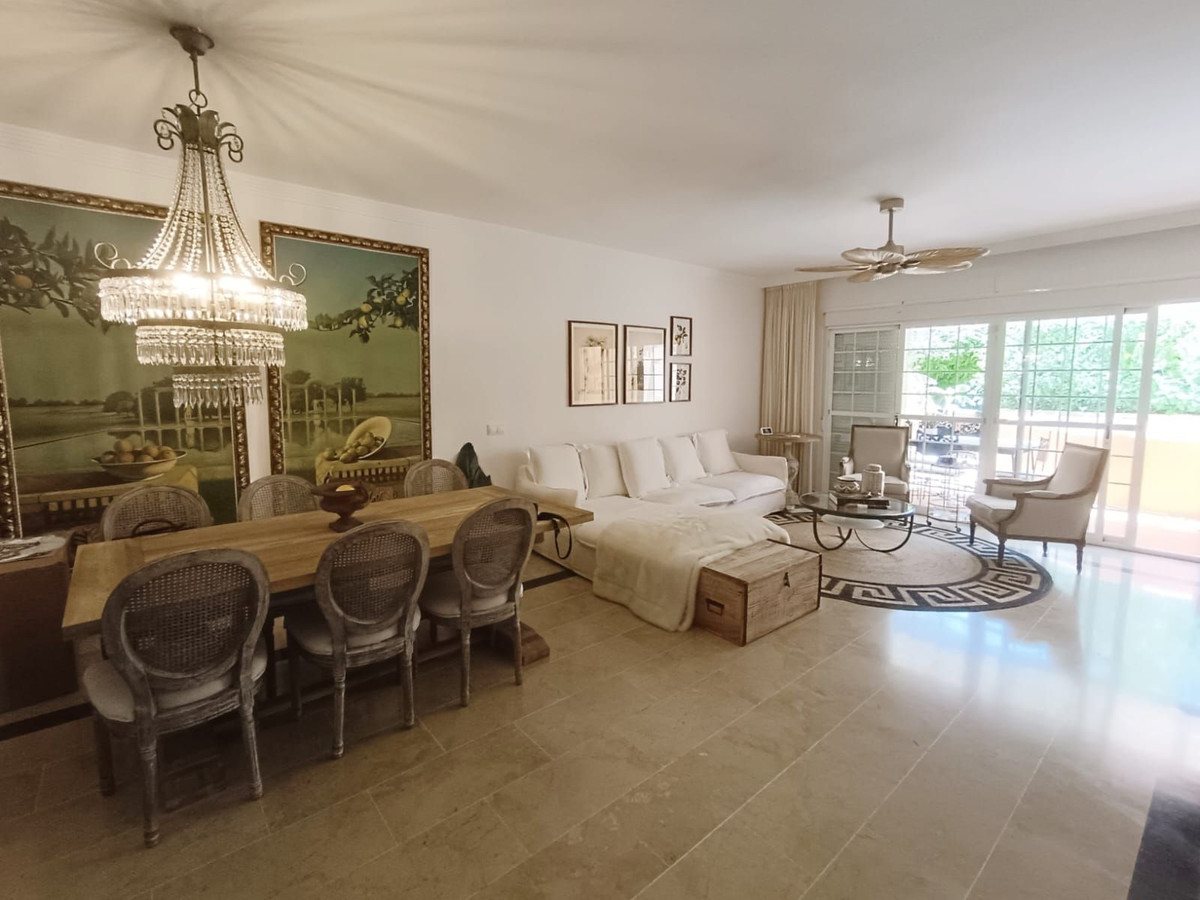 3 Bed Townhouse for sale in Nagüeles Costa Del Sol, Málaga, Spain