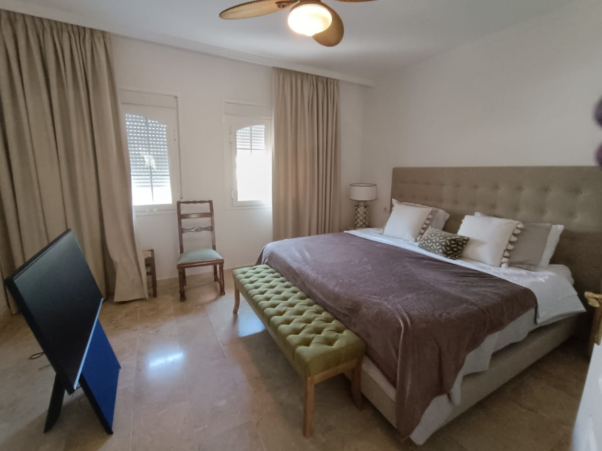 3 Bed Townhouse for sale in Nagüeles Costa Del Sol, Málaga, Spain