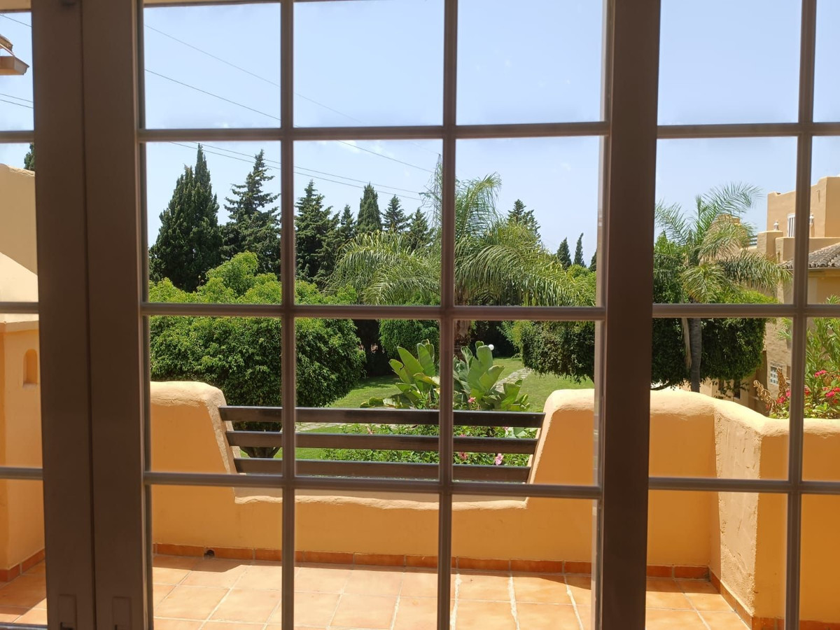 3 Bed Townhouse for sale in Nagüeles Costa Del Sol, Málaga, Spain