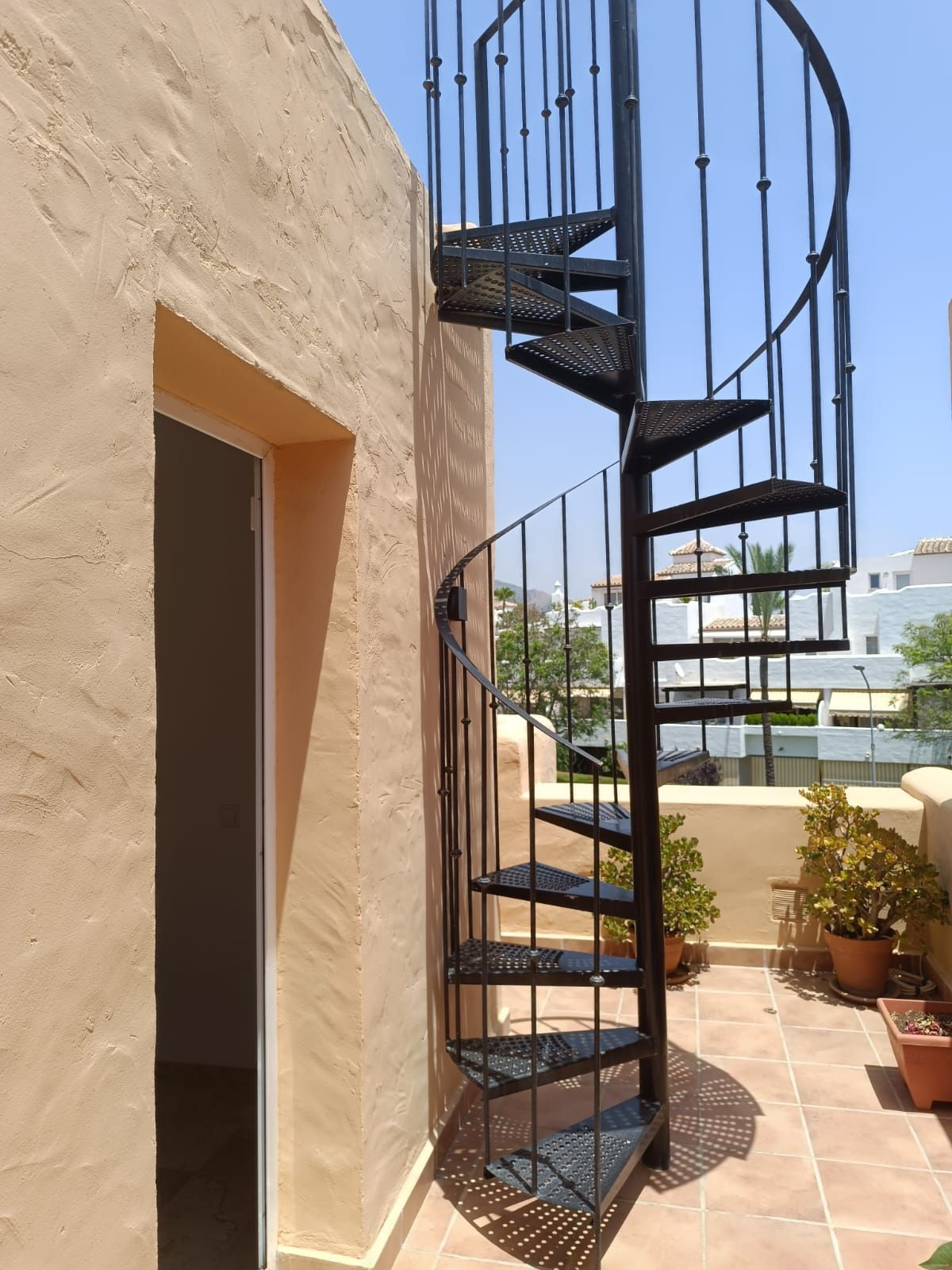 3 Bed Townhouse for sale in Nagüeles Costa Del Sol, Málaga, Spain