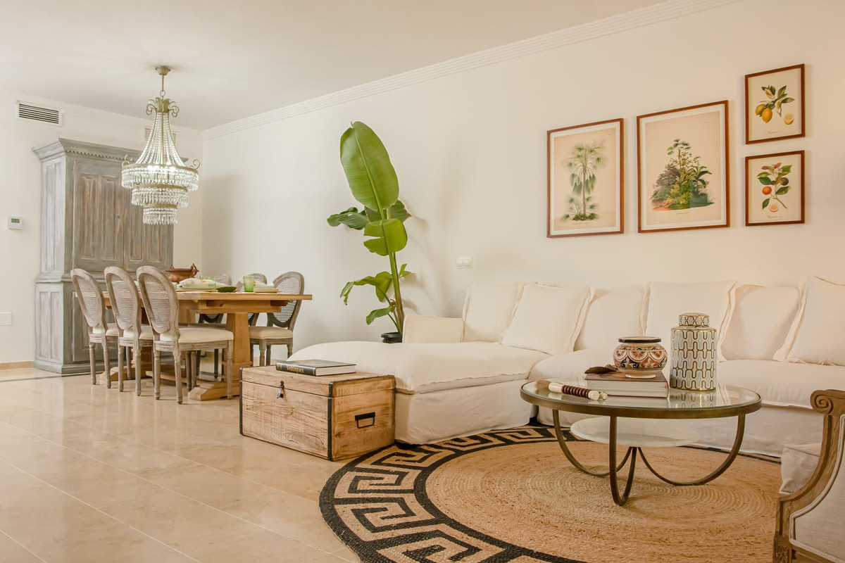 3 Bed Townhouse for sale in Nagüeles Costa Del Sol, Málaga, Spain
