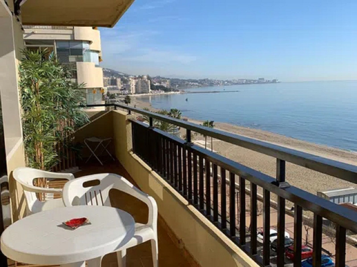 2 Bed Apartment for sale in Fuengirola Costa Del Sol, Málaga, Spain