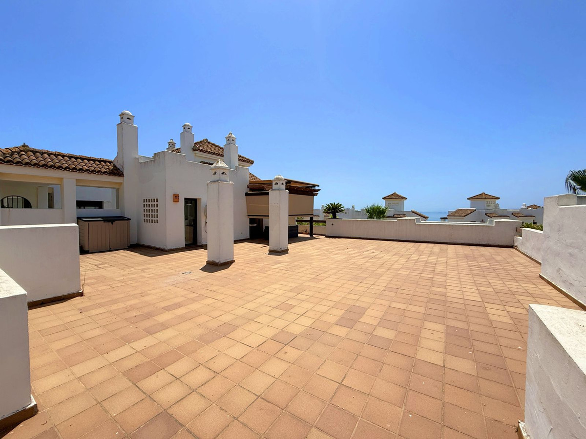 Se vende Ático de 2 dormitorios en Costa Del Sol, Cadiz, España