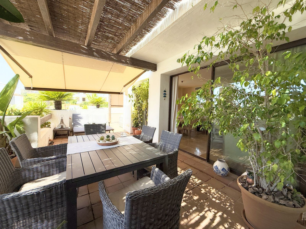 Se vende Ático de 2 dormitorios en Costa Del Sol, Cadiz, España
