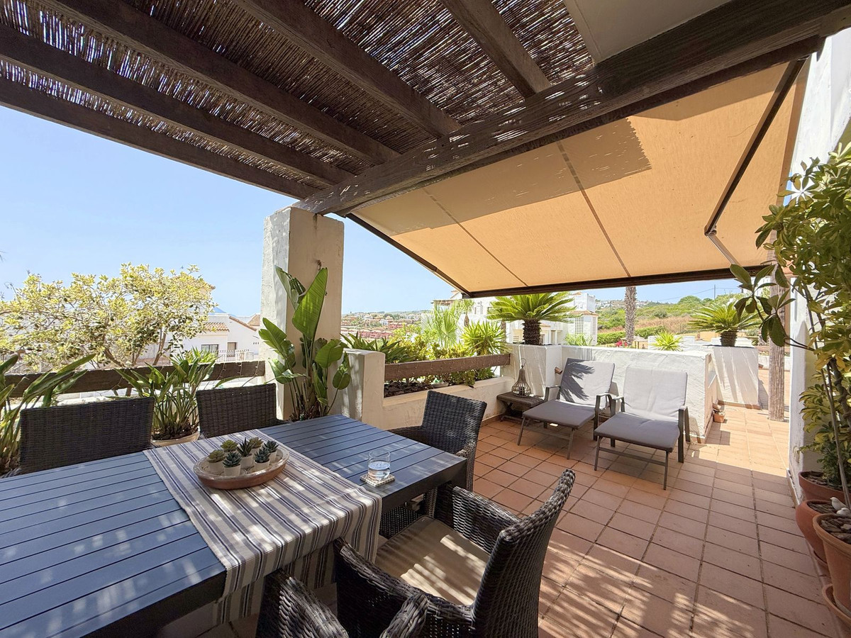 Se vende Ático de 2 dormitorios en Costa Del Sol, Cadiz, España
