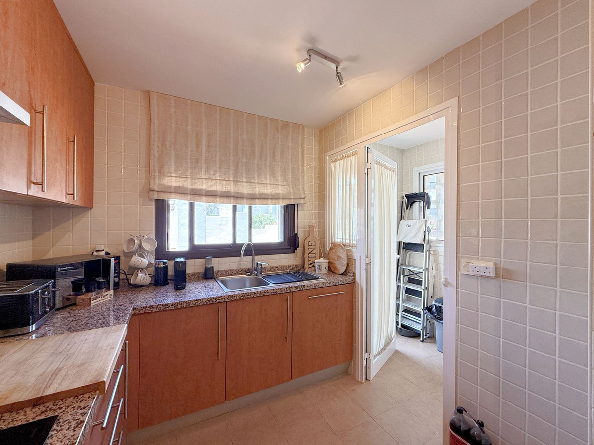 Se vende Ático de 2 dormitorios en Costa Del Sol, Cadiz, España