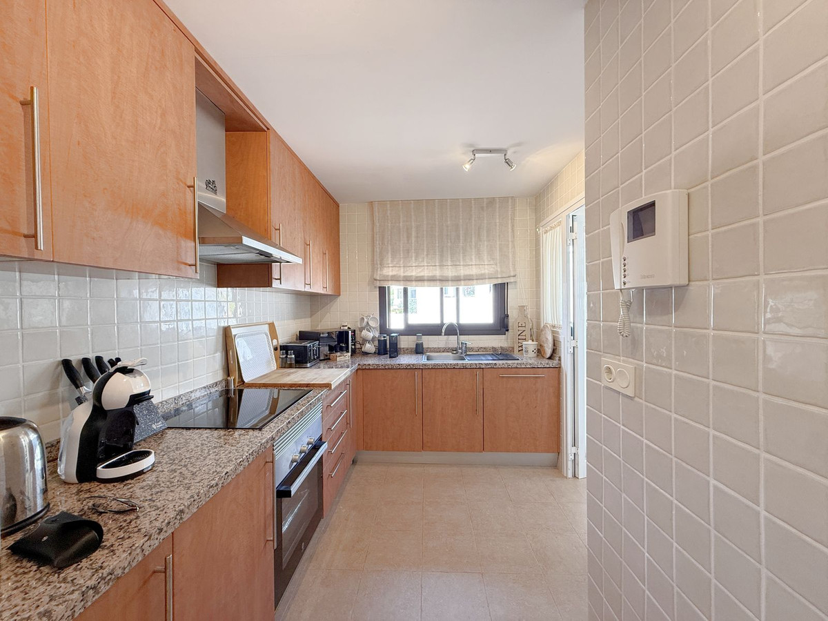 Se vende Ático de 2 dormitorios en Costa Del Sol, Cadiz, España