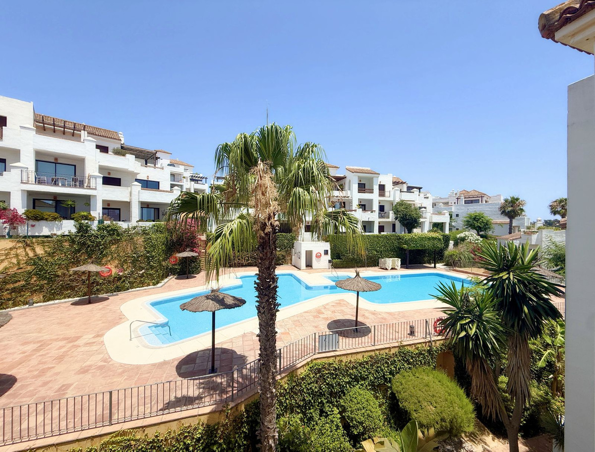 Se vende Ático de 2 dormitorios en Costa Del Sol, Cadiz, España