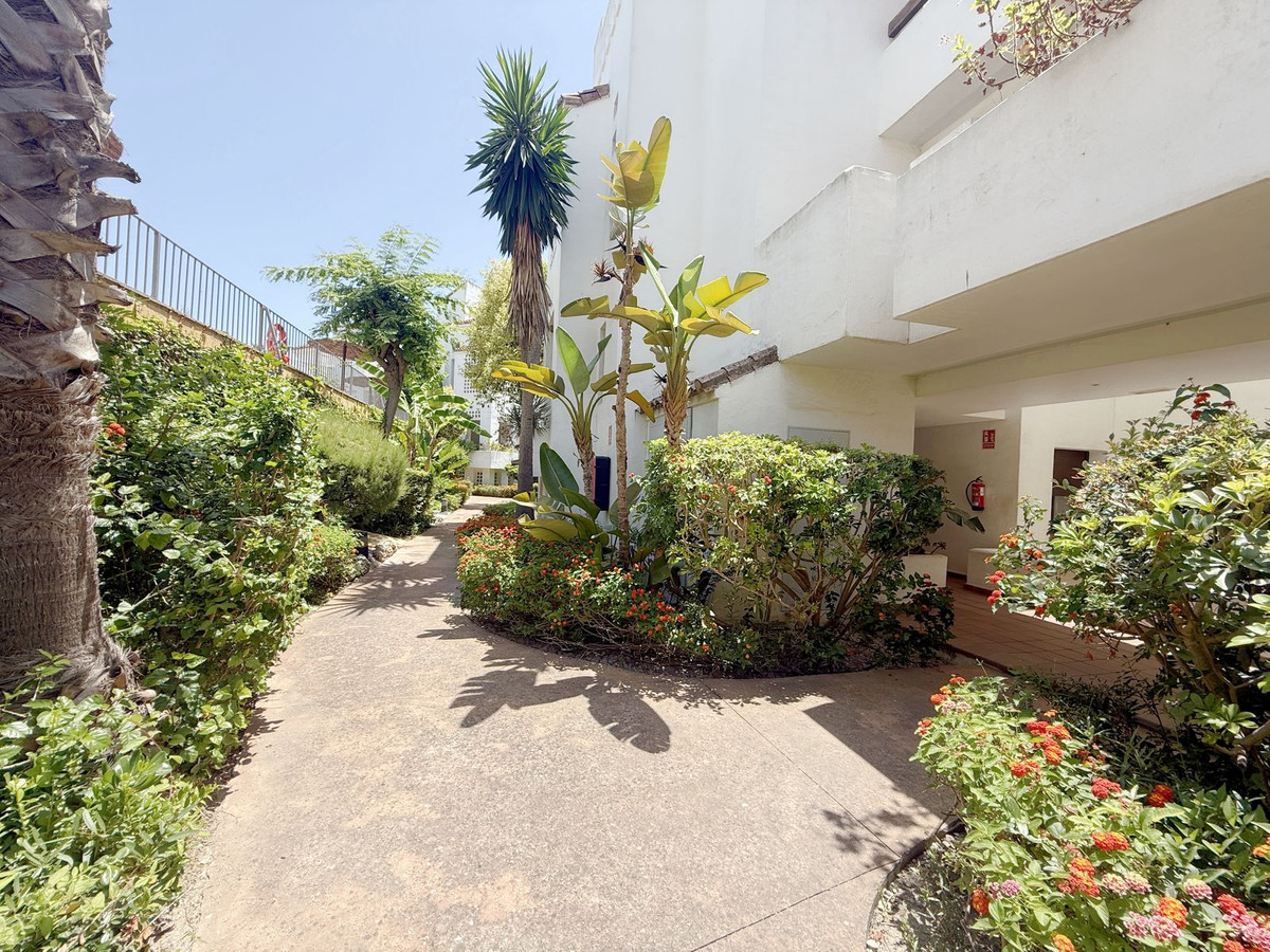 Se vende Ático de 2 dormitorios en Costa Del Sol, Cadiz, España