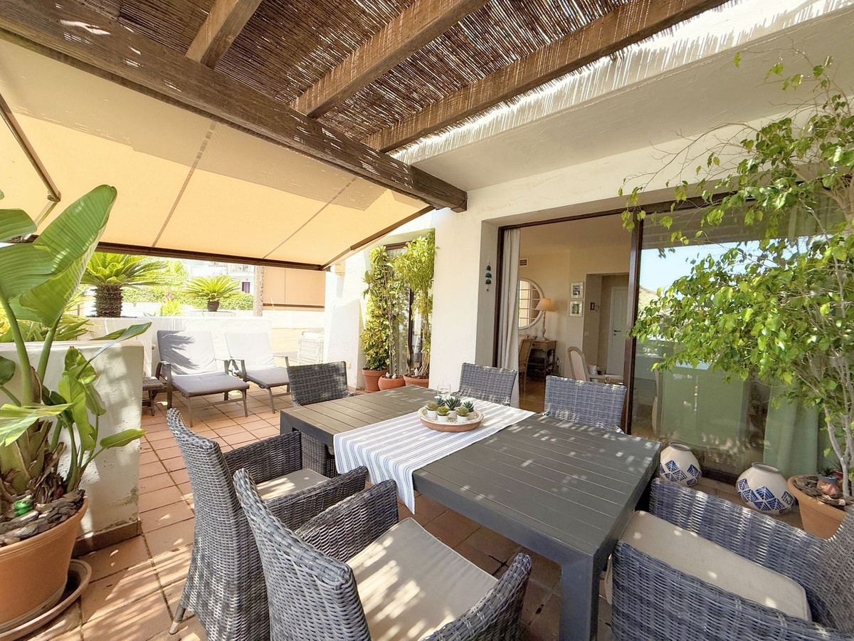 Se vende Ático de 2 dormitorios en Costa Del Sol, Cadiz, España